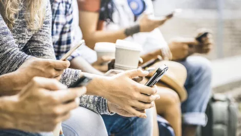 Facebook app shares your data with phone manufacturers - time to say 'I quit'?