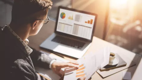 HubSpot achieves AWS digital customer experience competency status
